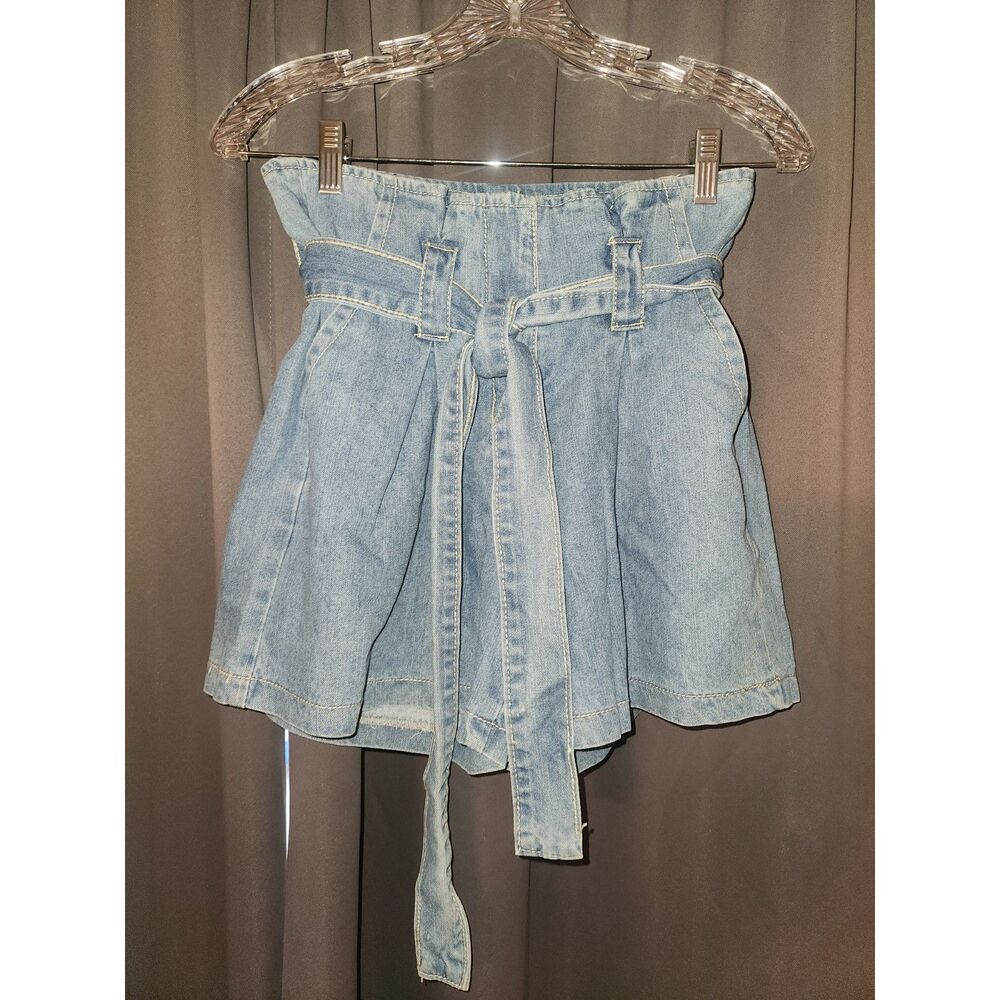 Style Gal Blue Denim Jean Shorts With Belt Size S NWT